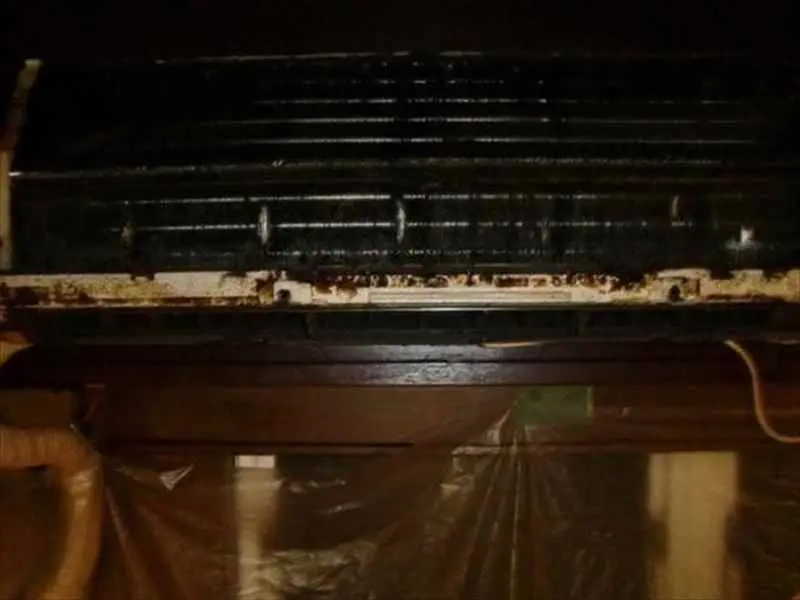 エアコン清掃前後の比較画像 mqdefault.jpg